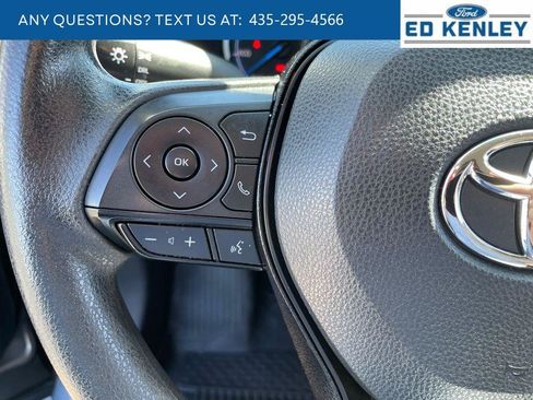 Used 2023 Toyota RAV4 LE AWD/4WD image 16