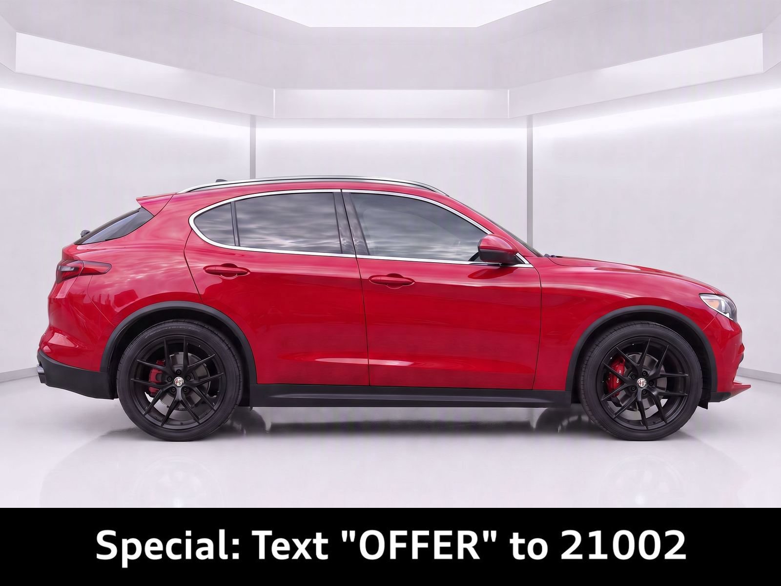 Used 2018 Alfa Romeo Stelvio Ti AWD/4WD image 3
