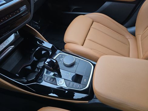 Used 2022 BMW X4 xDrive30i w/ Parking Assistance Package image 25