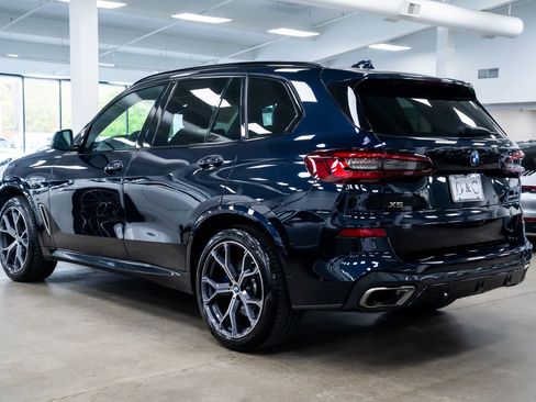 Used 2022 BMW X5 M50i AWD/4WD image 5