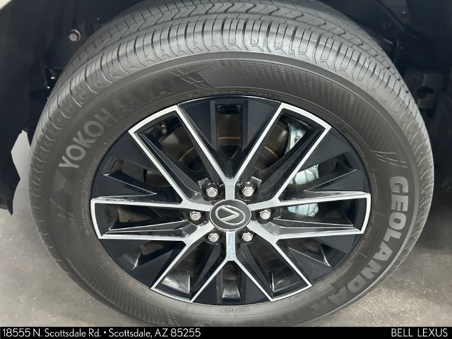 Used 2026 Lexus GX 550 w/ Accessory Package (2T) AWD/4WD image 10