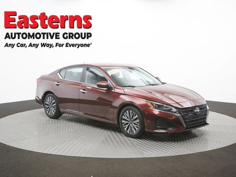 Used 2023 Nissan Altima 2.5 SV FWD image 48