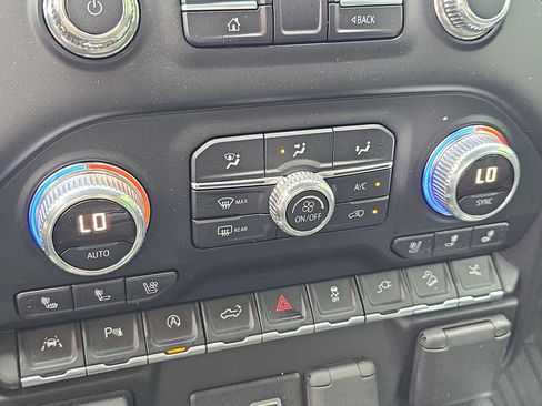 Used 2019 GMC Sierra 1500 Denali w/ Denali Ultimate Package AWD/4WD image 23