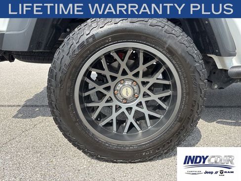 Used 2020 Jeep Gladiator Sport w/ Quick Order Package 24S AWD/4WD image 12