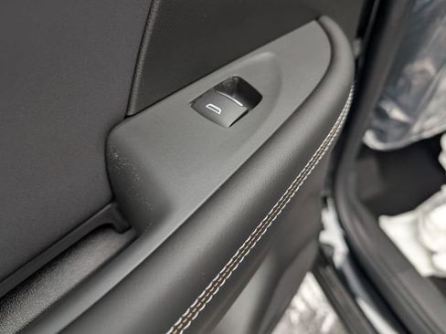 New 2026 Buick Envision Sport Touring image 11