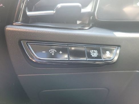 Certified 2025 Kia Niro EX Touring FWD image 33