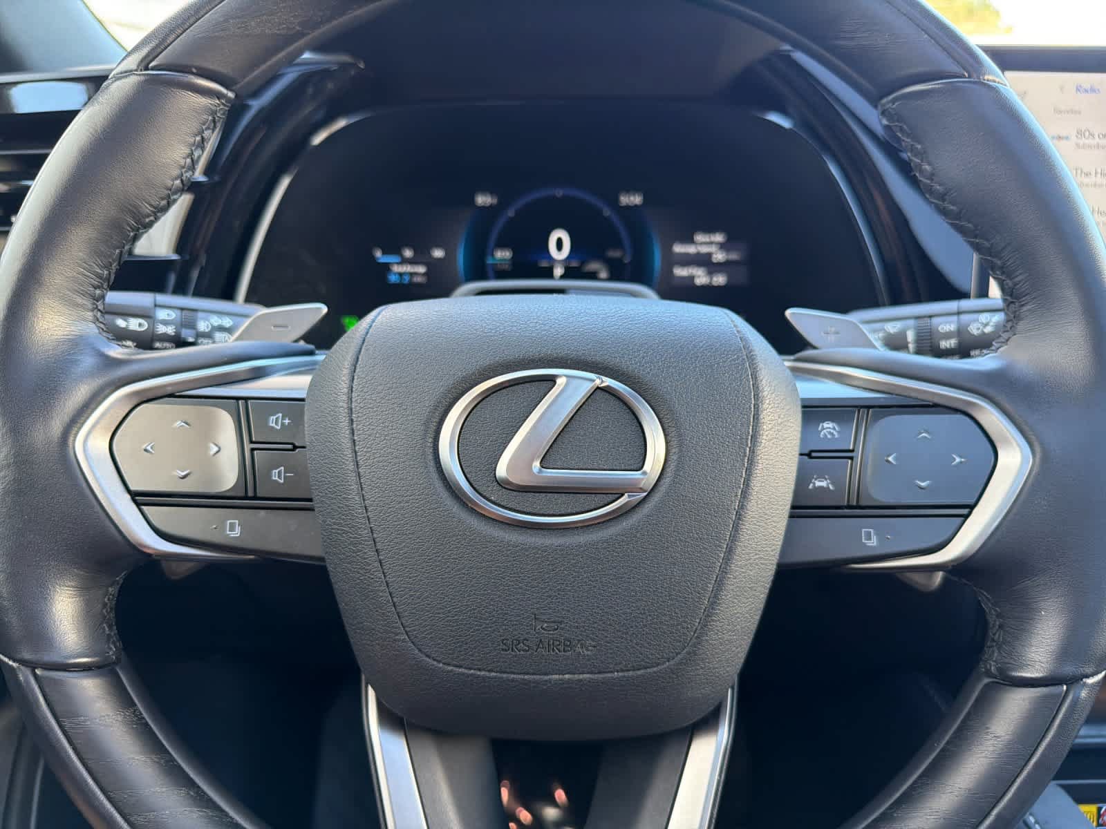 Certified 2025 Lexus RX 450h AWD w/ Convenience Package image 26