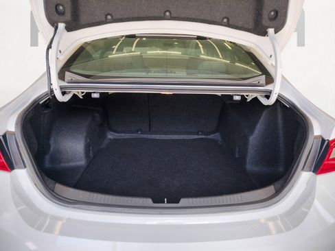 Used 2020 Chevrolet Malibu LS FWD image 13