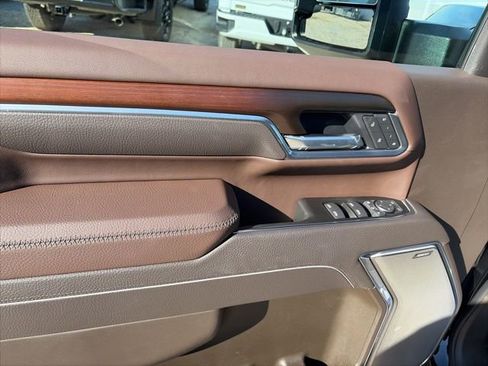 New 2026 GMC Sierra 2500 Denali w/ Denali Reserve Package image 17