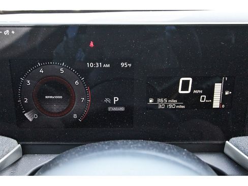 Used 2025 Nissan Kicks SV FWD image 9