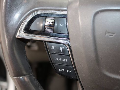 Used 2023 Lincoln Nautilus Reserve FWD image 22