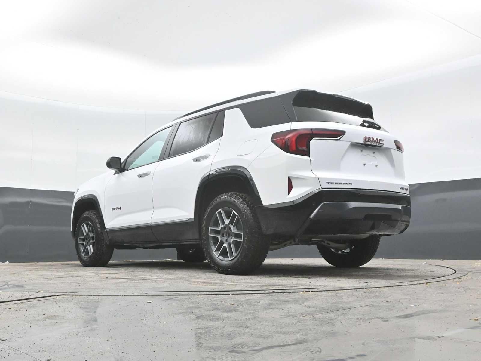 New 2027 GMC Terrain AT4 AWD/4WD image 38