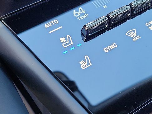 New 2026 Porsche Cayenne S image 18