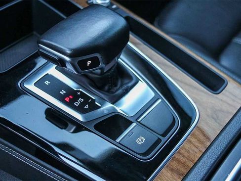 Used 2022 Audi Q5 2.0T Premium Plus w/ Premium Plus Package image 20