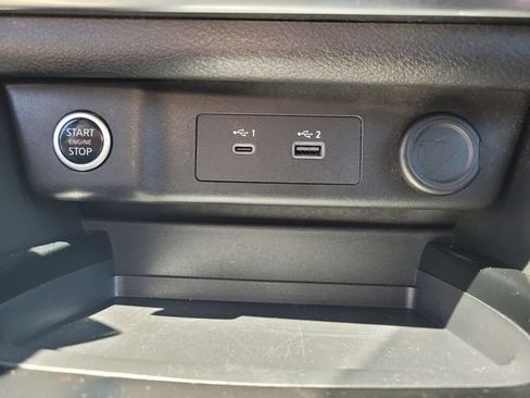 Certified 2023 Nissan Rogue SV FWD image 25