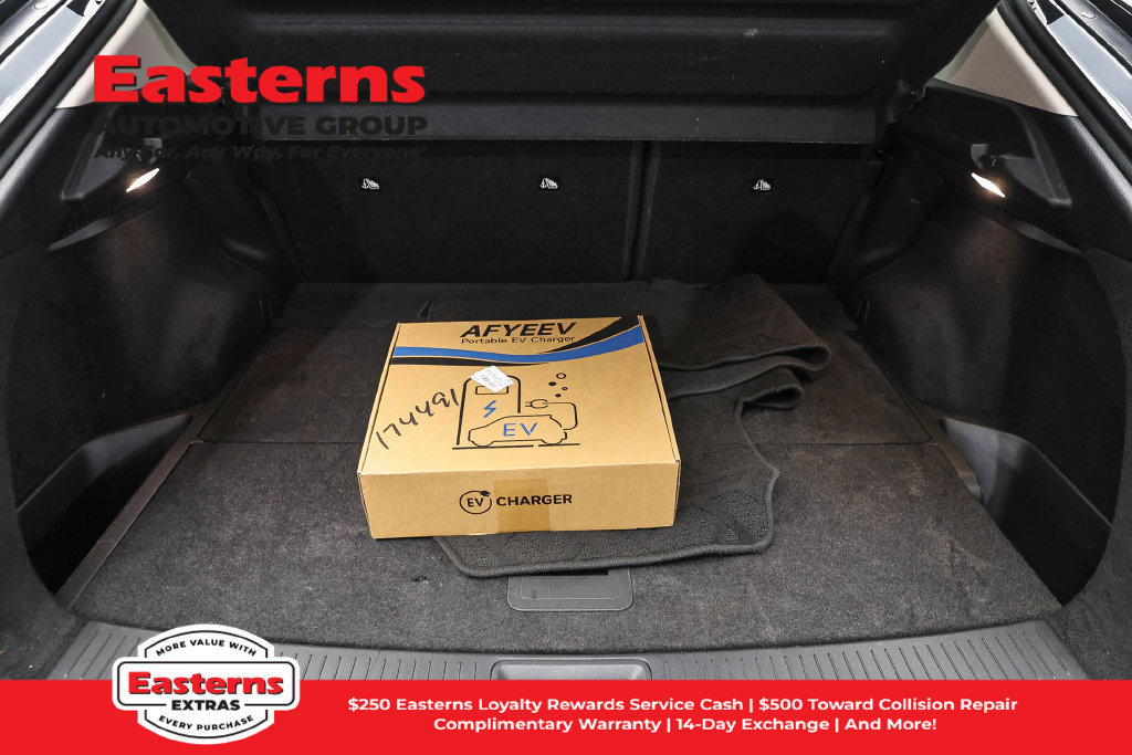 Used 2023 Nissan Ariya AWD image 10
