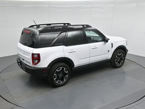 Certified 2022 Ford Bronco Sport Outer Banks w/ Tech Package AWD/4WD image 41