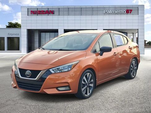 Used 2020 Nissan Versa SR FWD image 3