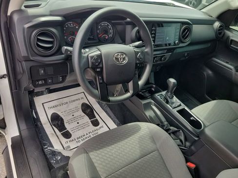 Used 2022 Toyota Tacoma SR AWD/4WD image 15