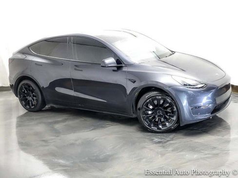 Used 2024 Tesla Model Y Long Range AWD/4WD image 5