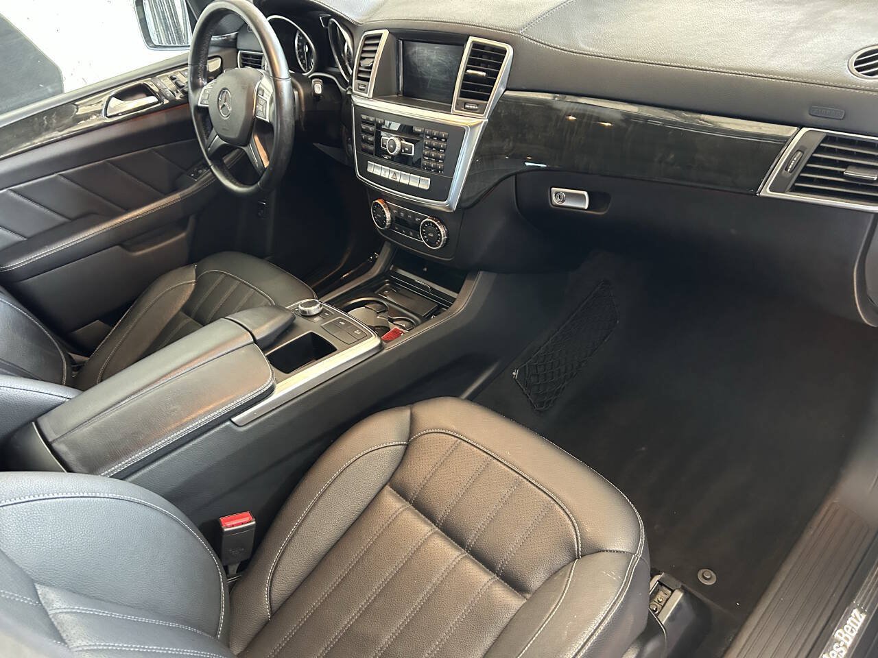 Used 2016 Mercedes-Benz GL 450 4MATIC image 45