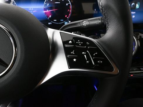 New 2025 Mercedes-Benz GLA 250 image 10