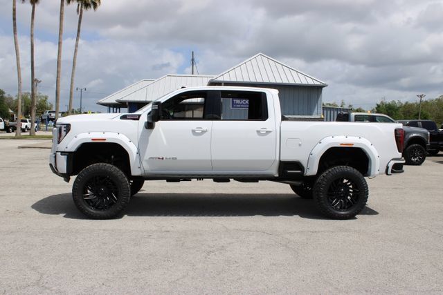 Used 2024 GMC Sierra 2500 AT4 w/ AT4 Premium Plus Package AWD/4WD image 6