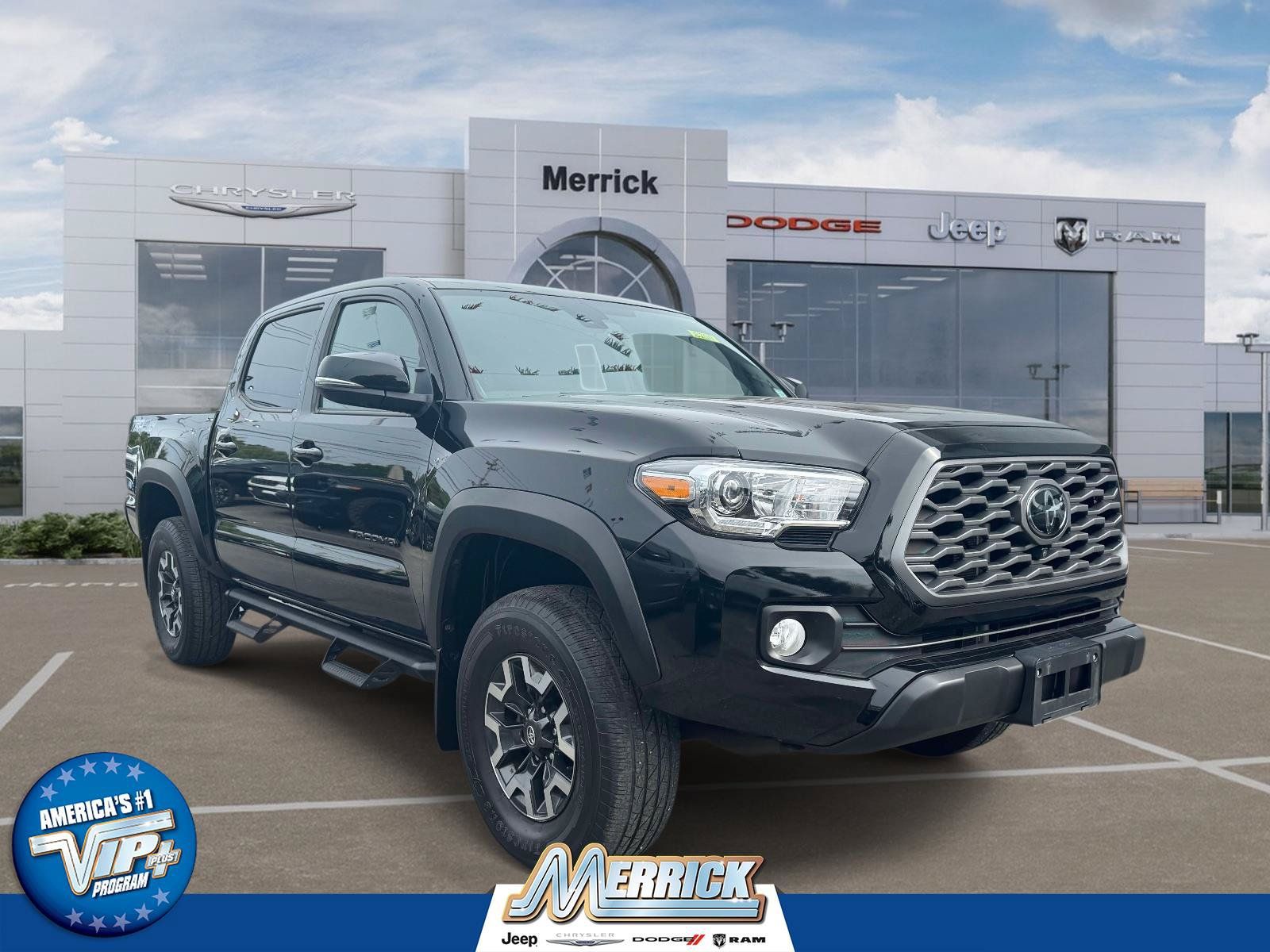 Used 2023 Toyota Tacoma TRD Off-Road w/ Advanced Technology Package AWD/4WD image 1