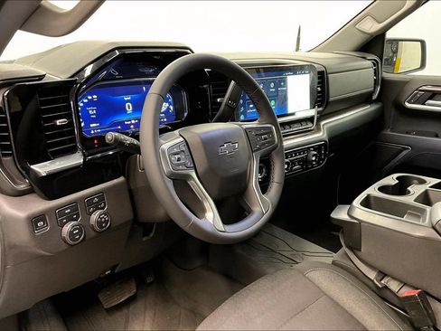 Used 2022 Chevrolet Silverado 1500 RST w/ Protection Package AWD/4WD image 13