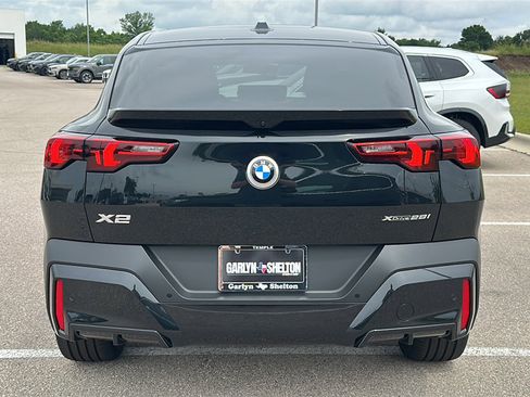 New 2026 BMW X2 xDrive28i w/ Technology Package AWD/4WD image 7