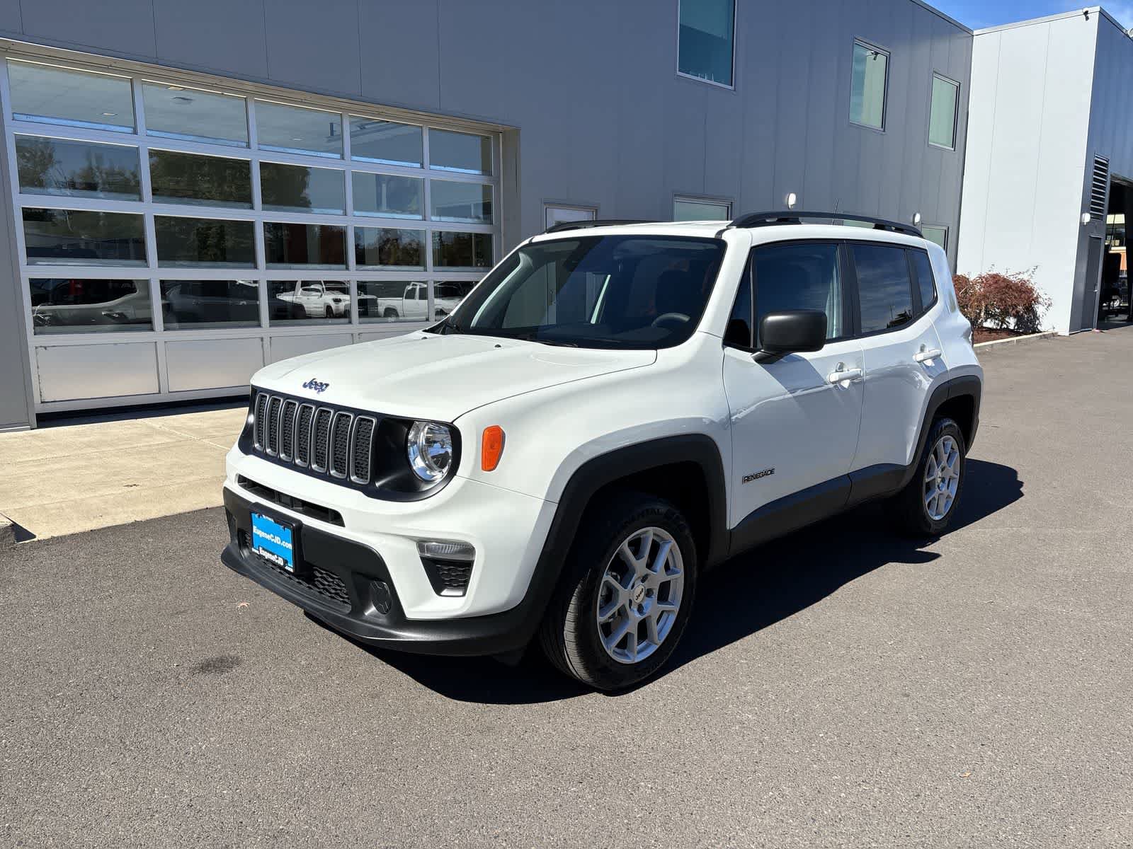Used 2022 Jeep Renegade Sport w/ Sport Appearance Group AWD/4WD image 1