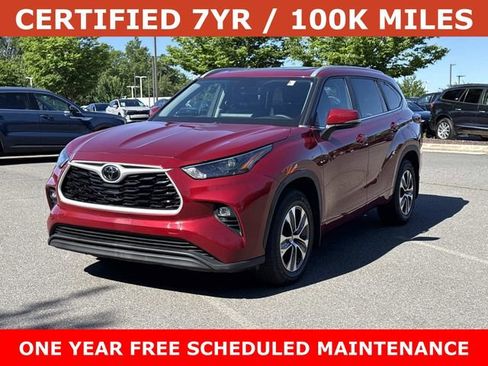 Used 2023 Toyota Highlander XLE AWD/4WD image 5