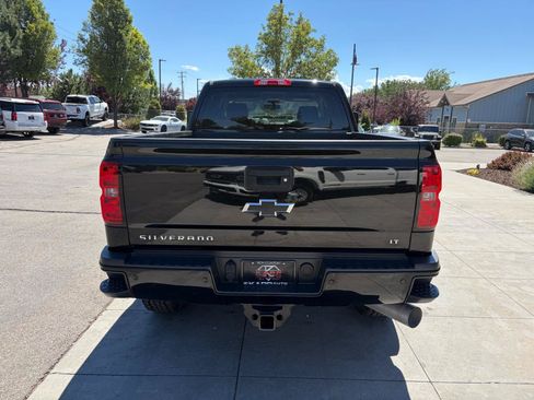Used 2016 Chevrolet Silverado 2500 LT w/ Midnight Edition AWD/4WD image 9