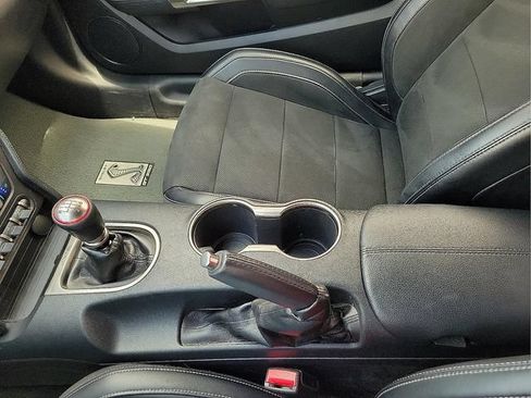 Used 2016 Ford Mustang Shelby GT350 w/ Technology Package RWD image 29