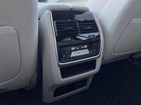 Certified 2024 BMW X7 M60i w/ Executive Package image 43