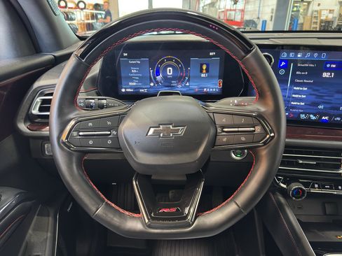 Used 2026 Chevrolet Traverse RS w/ LPO, Floor Liner Package AWD/4WD image 23