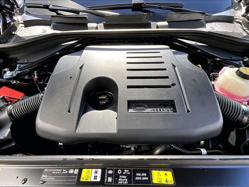 New 2026 Land Rover Range Rover SE image 11