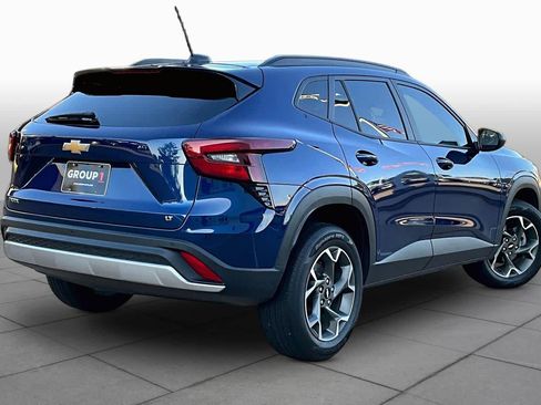 Used 2024 Chevrolet Trax LT w/ Driver Confidence Package FWD image 13
