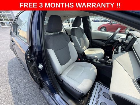 Used 2022 Toyota Corolla LE FWD image 19