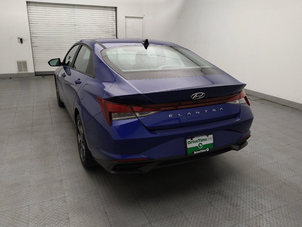 Used 2023 Hyundai Elantra SEL w/ Convenience Package FWD image 6