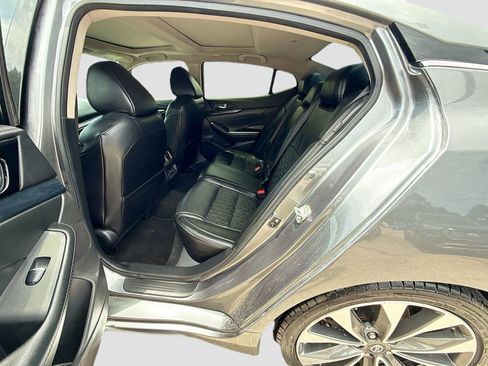 Used 2022 Nissan Maxima Platinum w/ Sport Mat Group FWD image 26