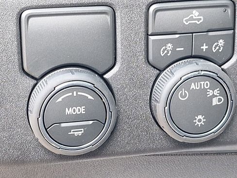 New 2026 Chevrolet Silverado 1500 LT image 12