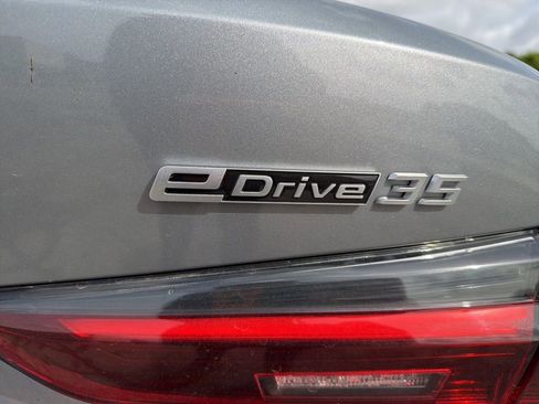 Certified 2023 BMW i4 eDrive35 image 8