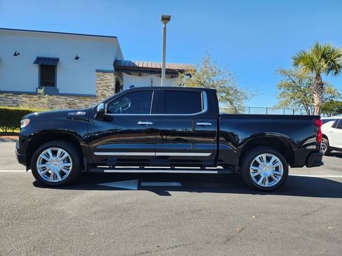 Used 2025 Chevrolet Silverado 1500 High Country w/ High Country Premium Package image 3