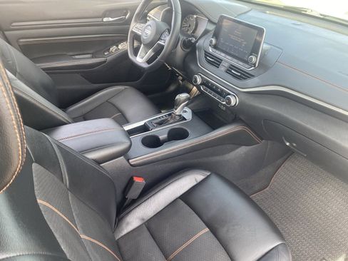 Certified 2021 Nissan Altima 2.5 SR w/ SR Premium Package image 13