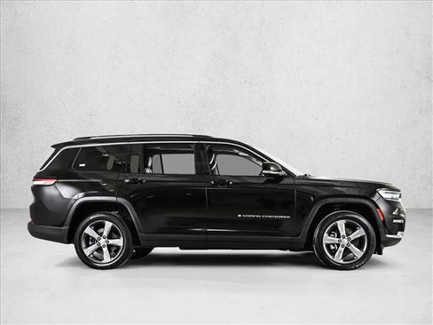 Used 2022 Jeep Grand Cherokee L Limited image 4