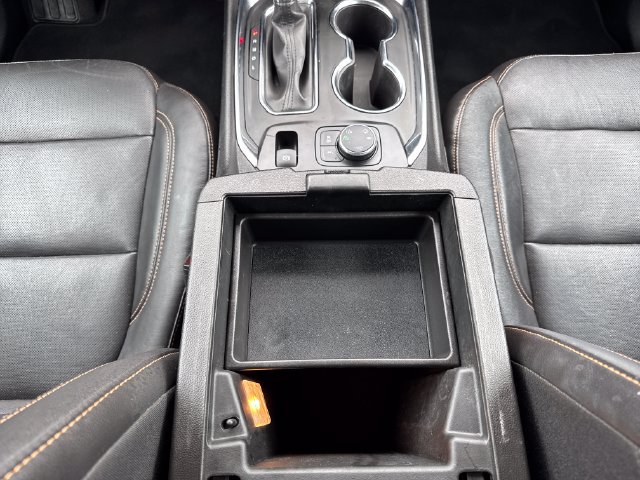 Used 2021 Chevrolet Traverse Premier AWD/4WD image 37