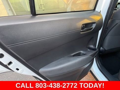 Used 2024 Toyota Corolla Cross LE image 11