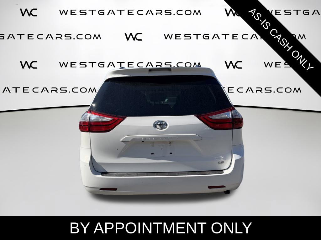 Used 2016 Toyota Sienna LE FWD image 4