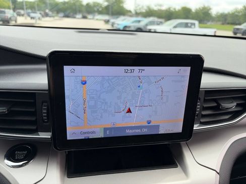 Used 2024 Ford Explorer XLT w/ Equipment Group 202A AWD/4WD image 20
